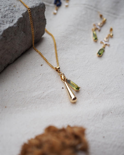 Pendulum Necklace